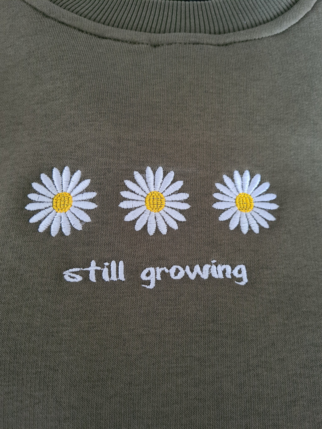 Still growing - Besticktes Sweatshirt