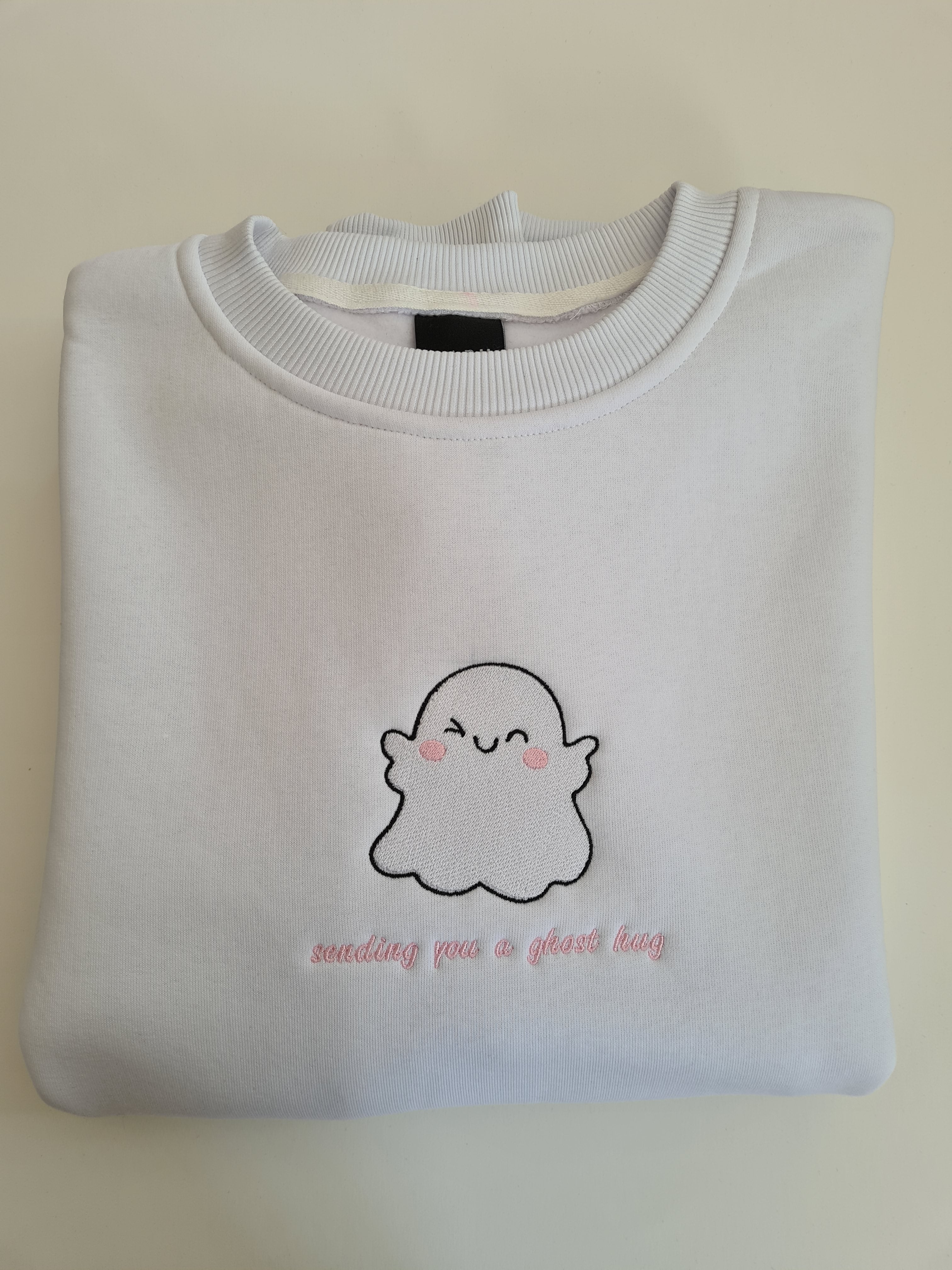 Ghost hug - Besticktes Sweatshirt