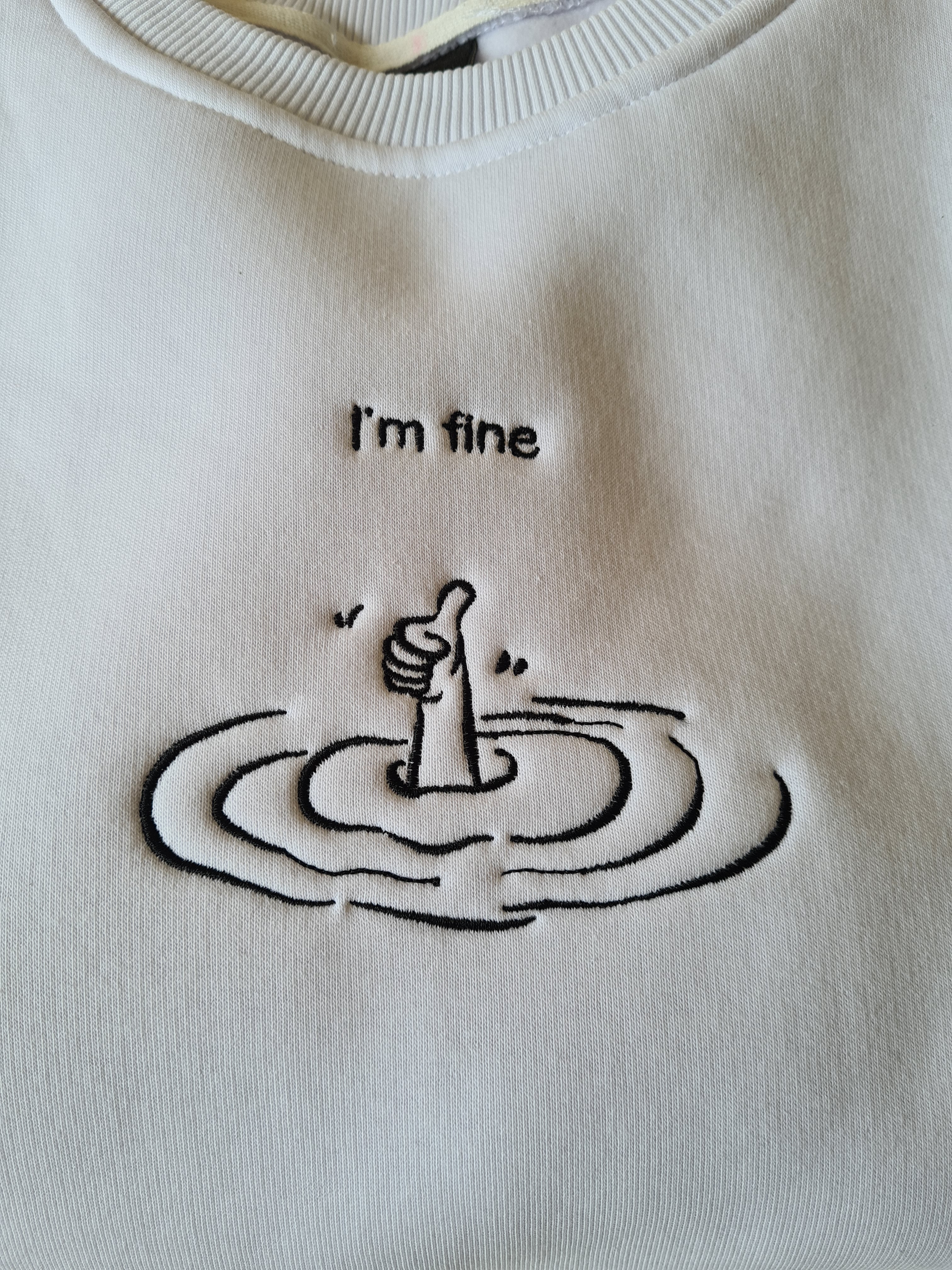 I'm fine - Besticktes Sweatshirt