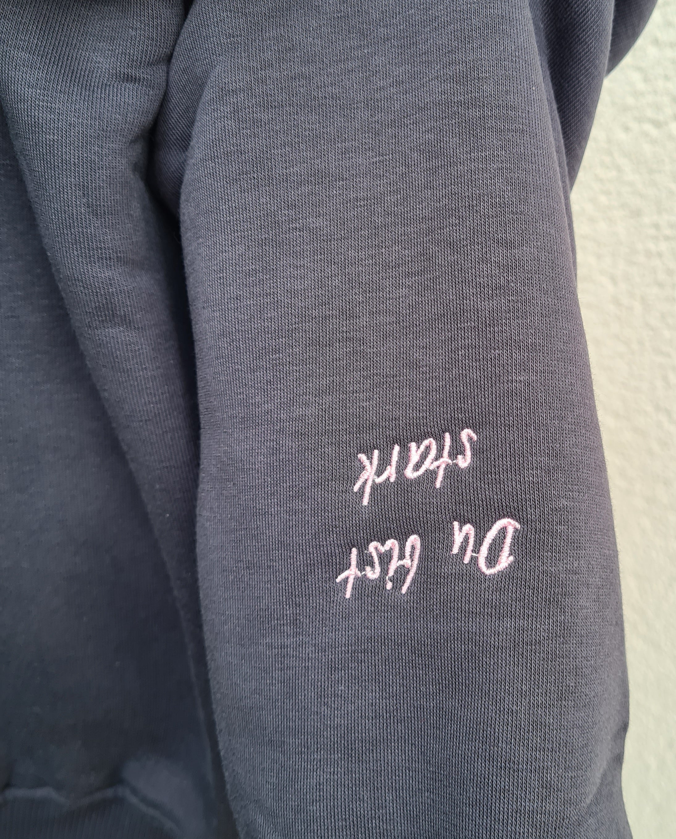Ghost hug - Besticktes Sweatshirt