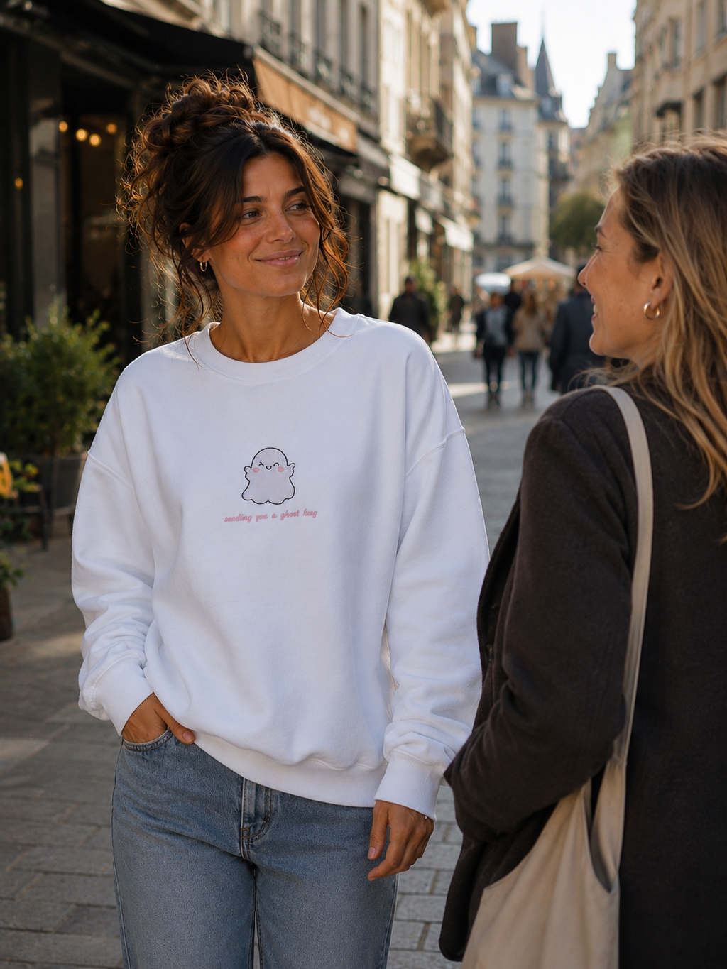 Ghost hug - Besticktes Sweatshirt