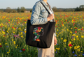 Umhängetasche mit floraler Stickerei