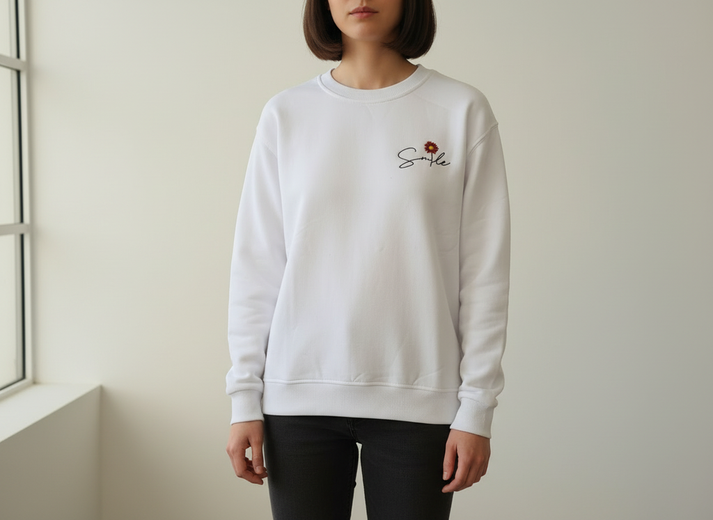 Smile Sweatshirt – Oversized Unisex